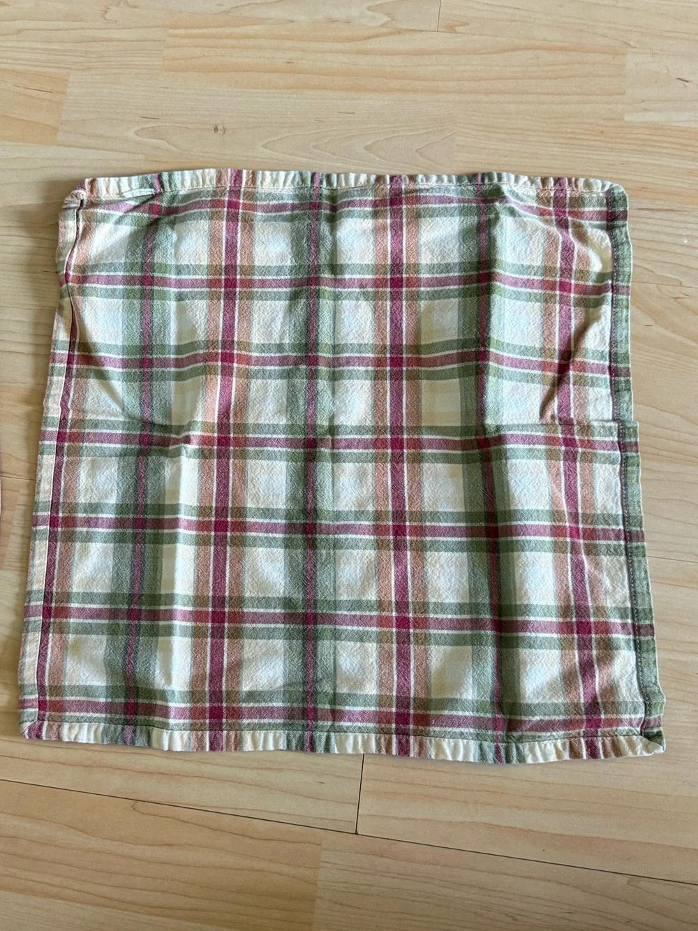 Plaid Cotton napkins in Green and Red - Set of 8